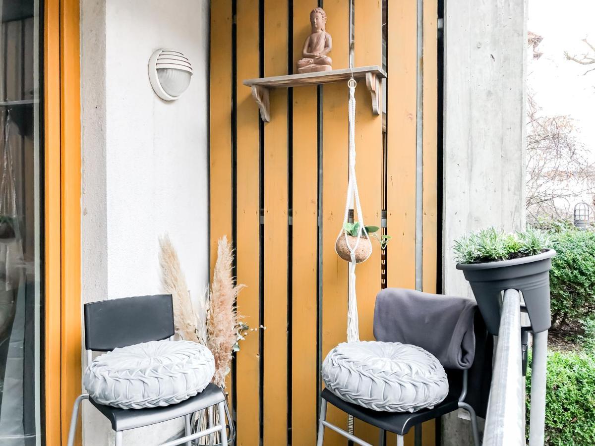 Near Altstadt /w Workspace, Feng-shui&art *